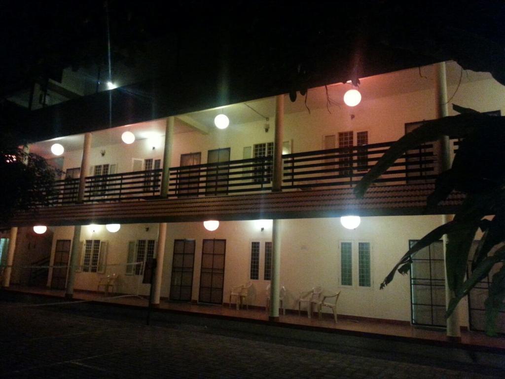 Palm Grove Service Villa Kochi Extérieur photo